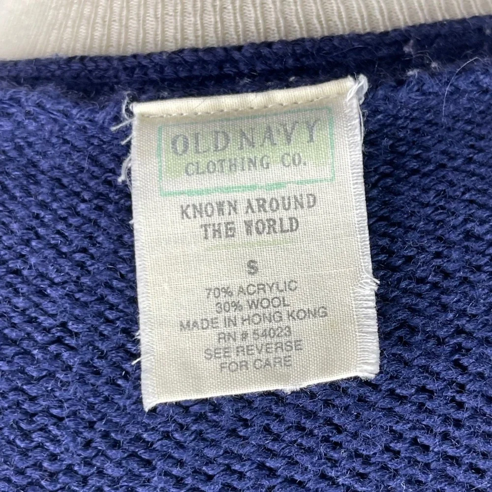 Old Navy accommodate wool require